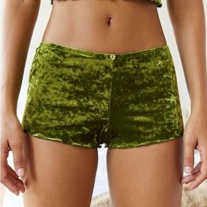 NWT Out from under X Only Hearts Velvet Boyshort size M